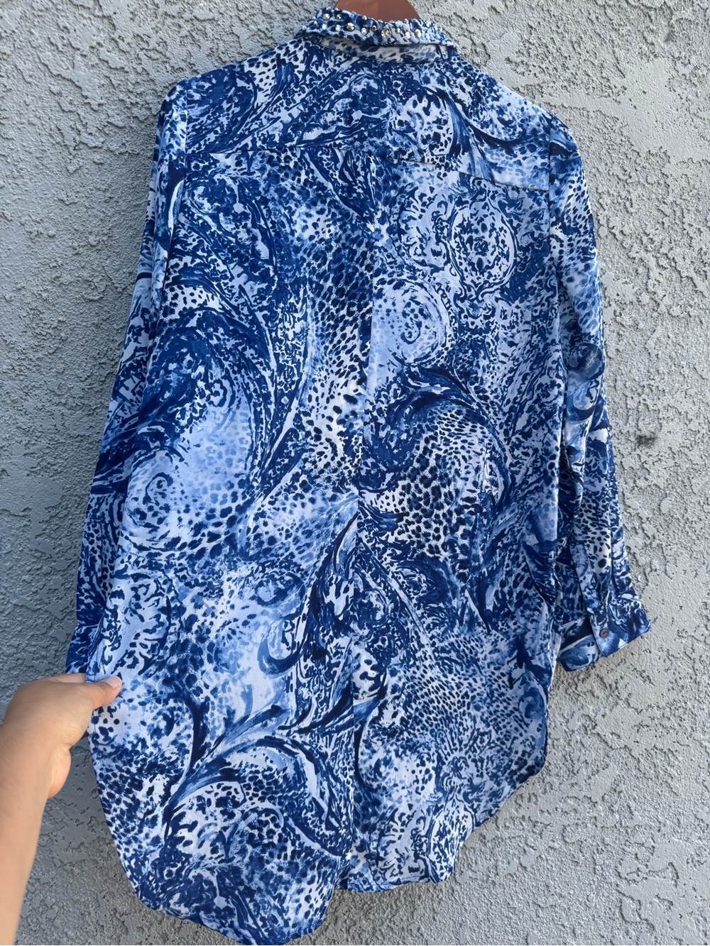Chico's Blue Abstract Paisley Embellished Studded Collar Button Down Blouse S - Picture 12 of 12